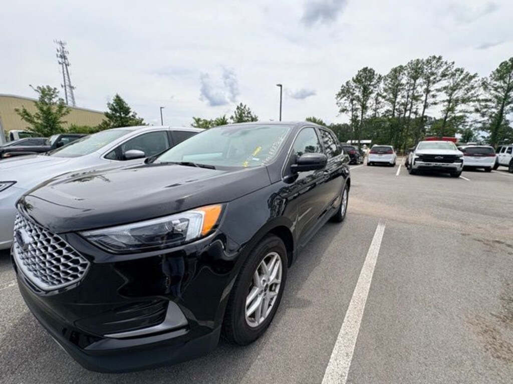 Used 2024 Ford Edge SEL SUV