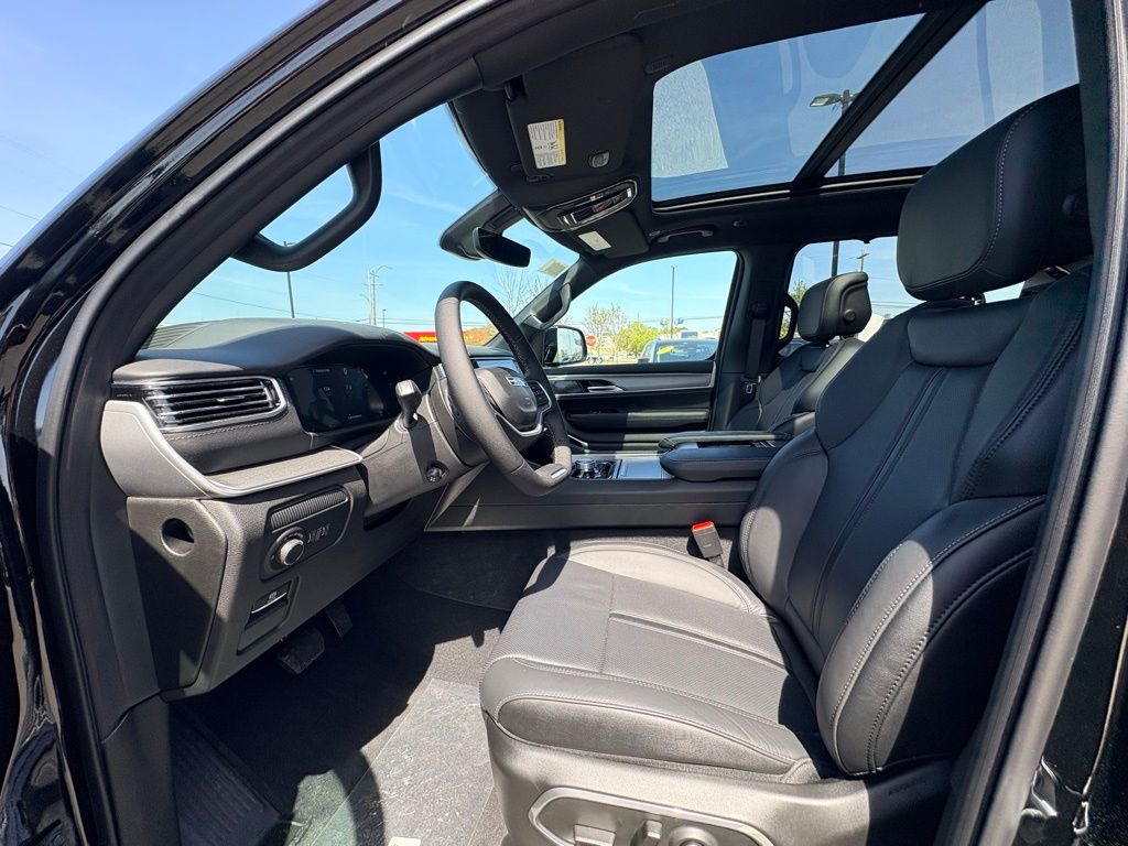 2026 Jeep Grand Wagoneer Limited Reserve - Photo 23