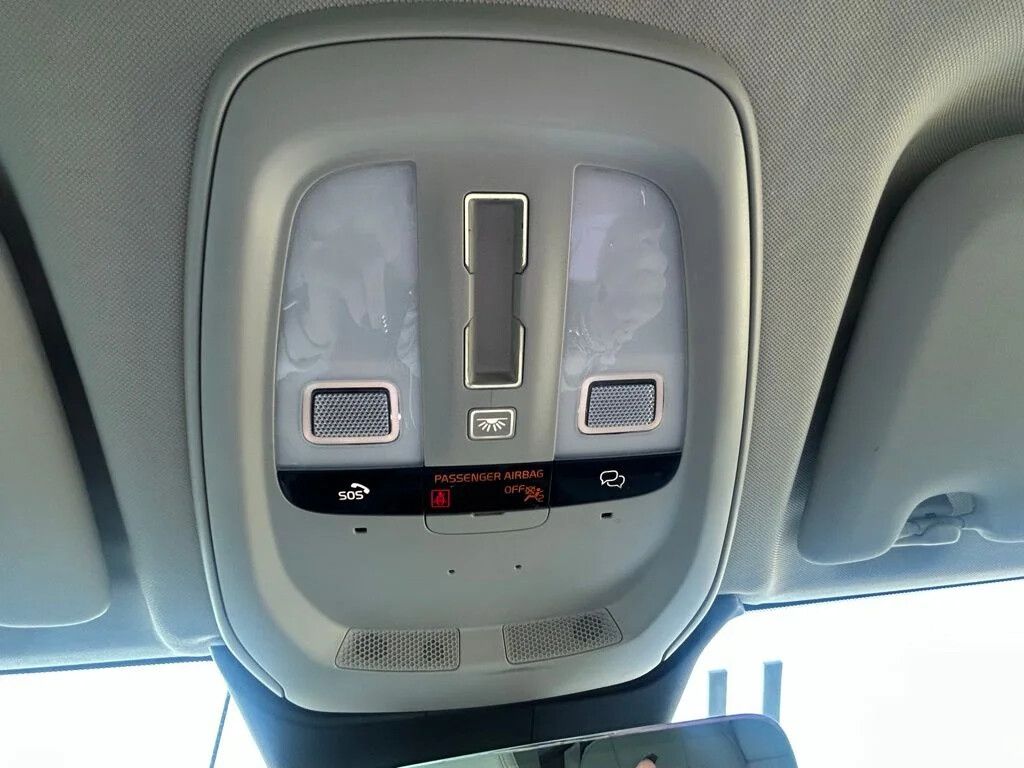 2023 Volvo XC60 Ultimate - Photo 18
