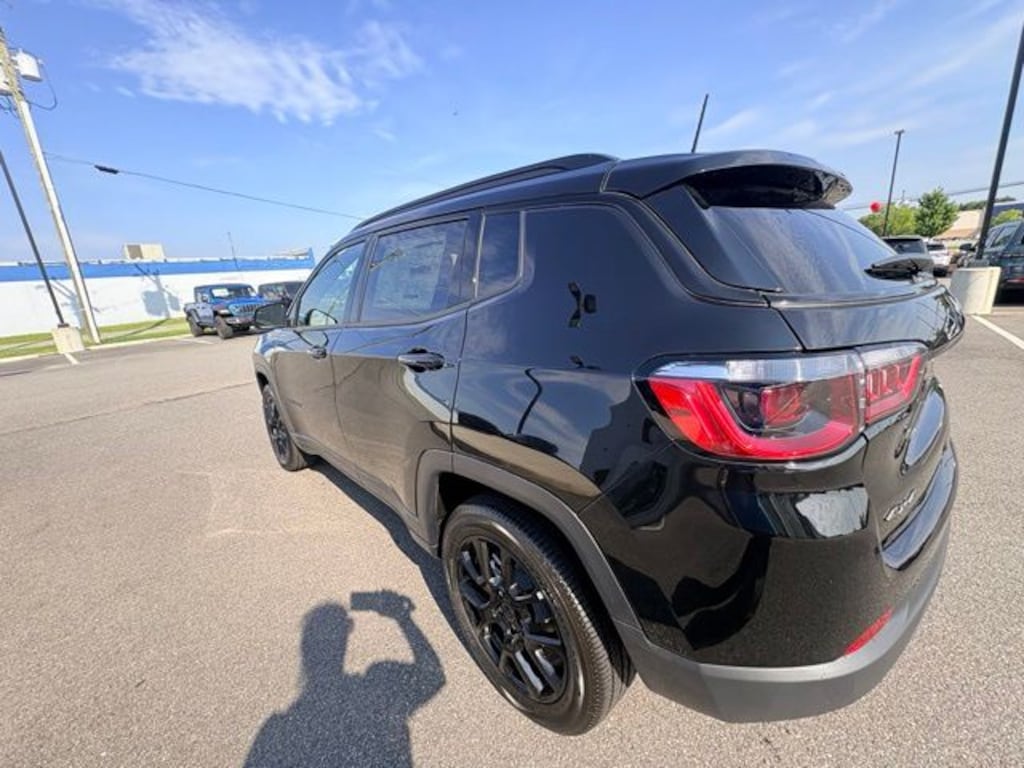 New 2026 Jeep Compass LATITUDE ALTITUDE 4X4 Sport Utility