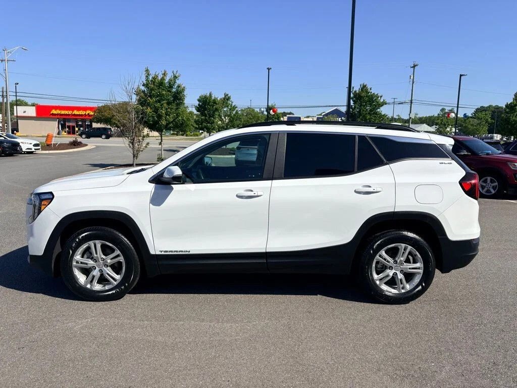 Used 2023 GMC Terrain SLE SUV
