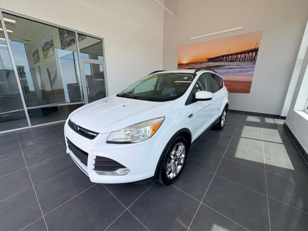 Used 2016 Ford Escape SE SUV