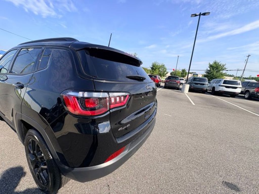 New 2026 Jeep Compass LATITUDE ALTITUDE 4X4 Sport Utility