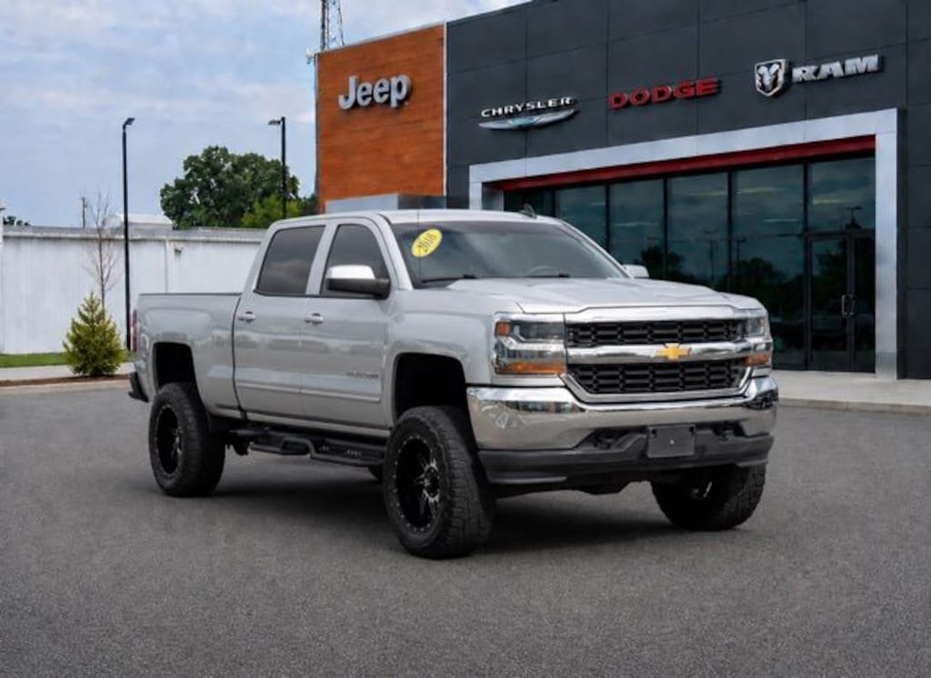 Used 2018 Chevrolet Silverado 1500 LT Truck
