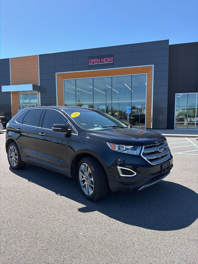 2016 Ford Edge Titanium's photo