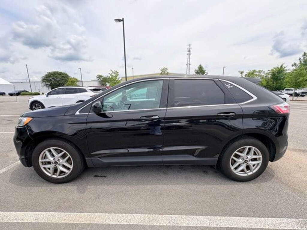 Used 2024 Ford Edge SEL SUV