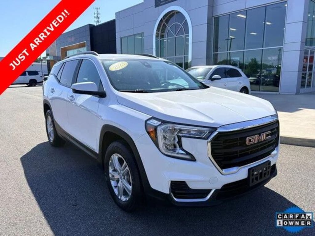 Used 2023 GMC Terrain SLE SUV