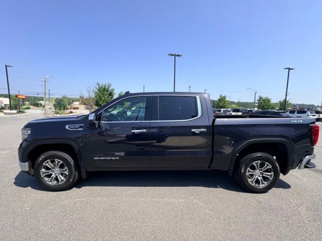 Used 2025 GMC Sierra 1500 SLT Truck