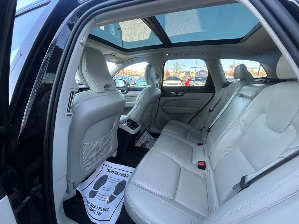 2023 Volvo XC60 Ultimate - Photo 20