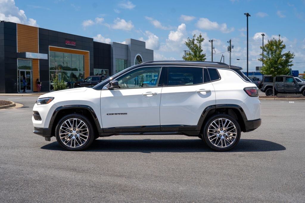 Used 2022 Jeep Compass Limited SUV