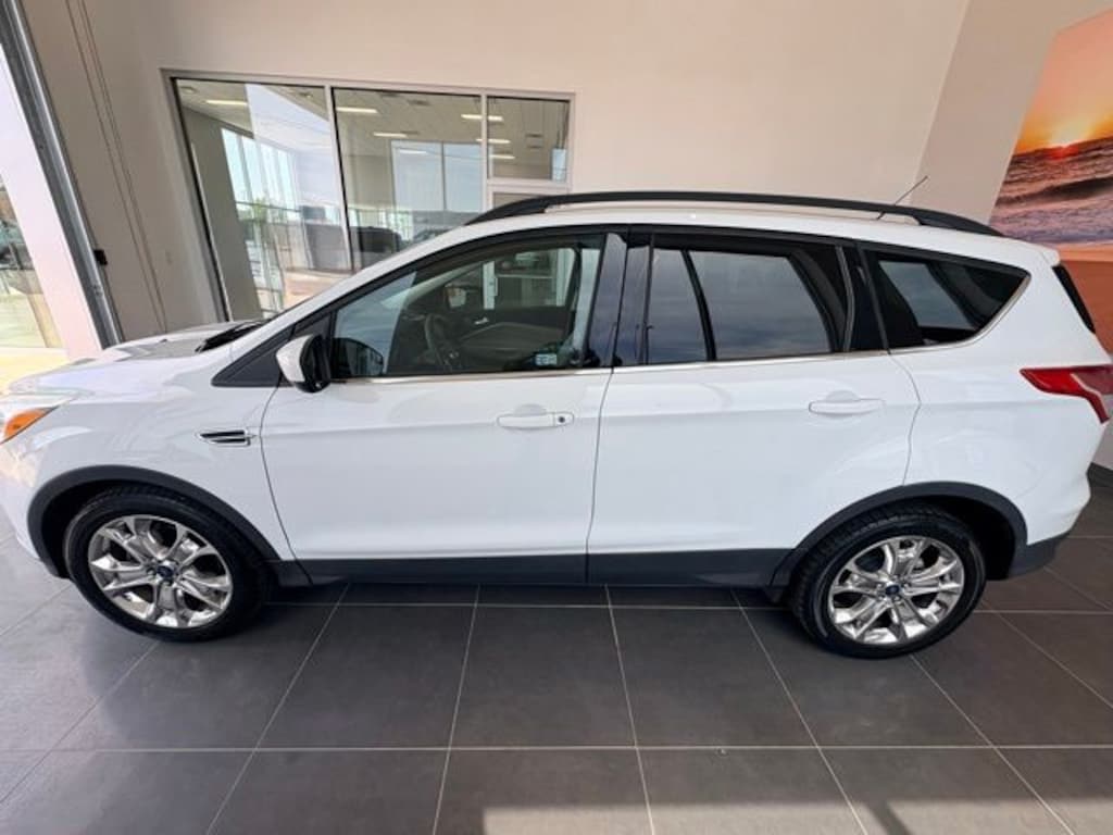 Used 2016 Ford Escape SE SUV