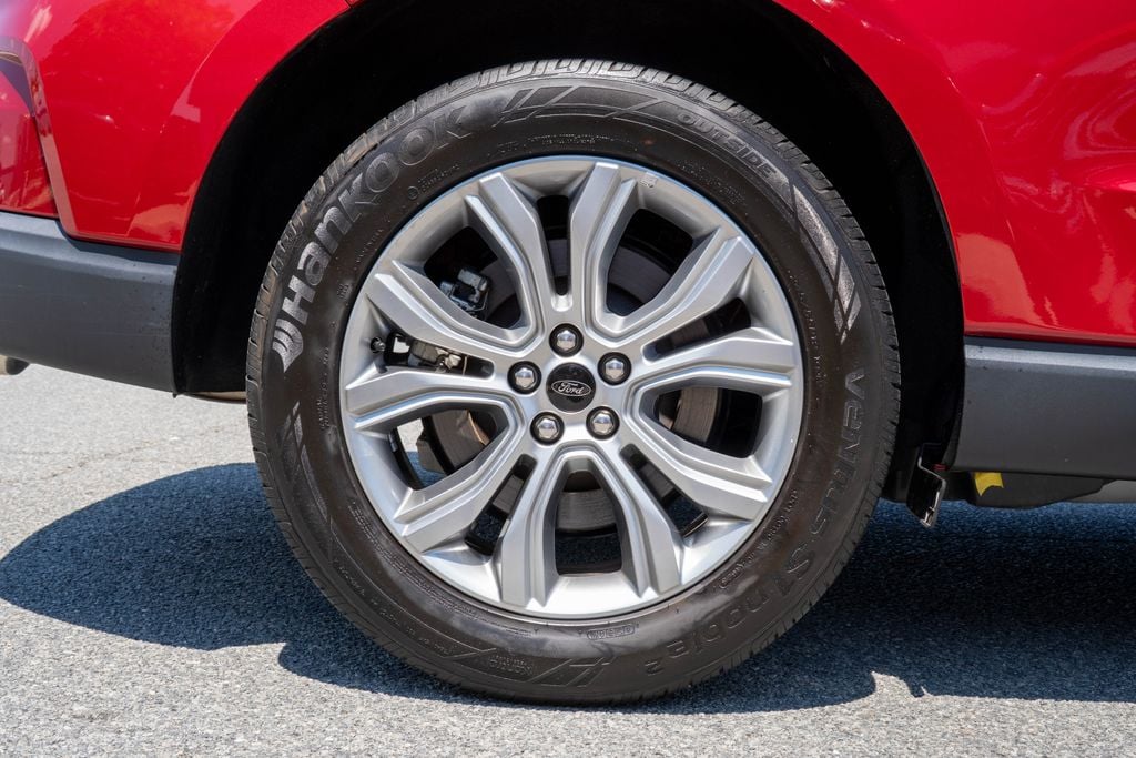 2024 Ford Edge Titanium - Photo 32