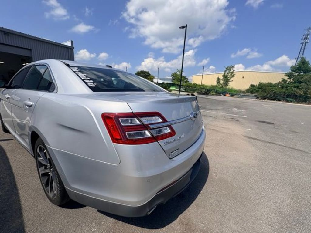Used 2014 Ford Taurus SEL Sedan