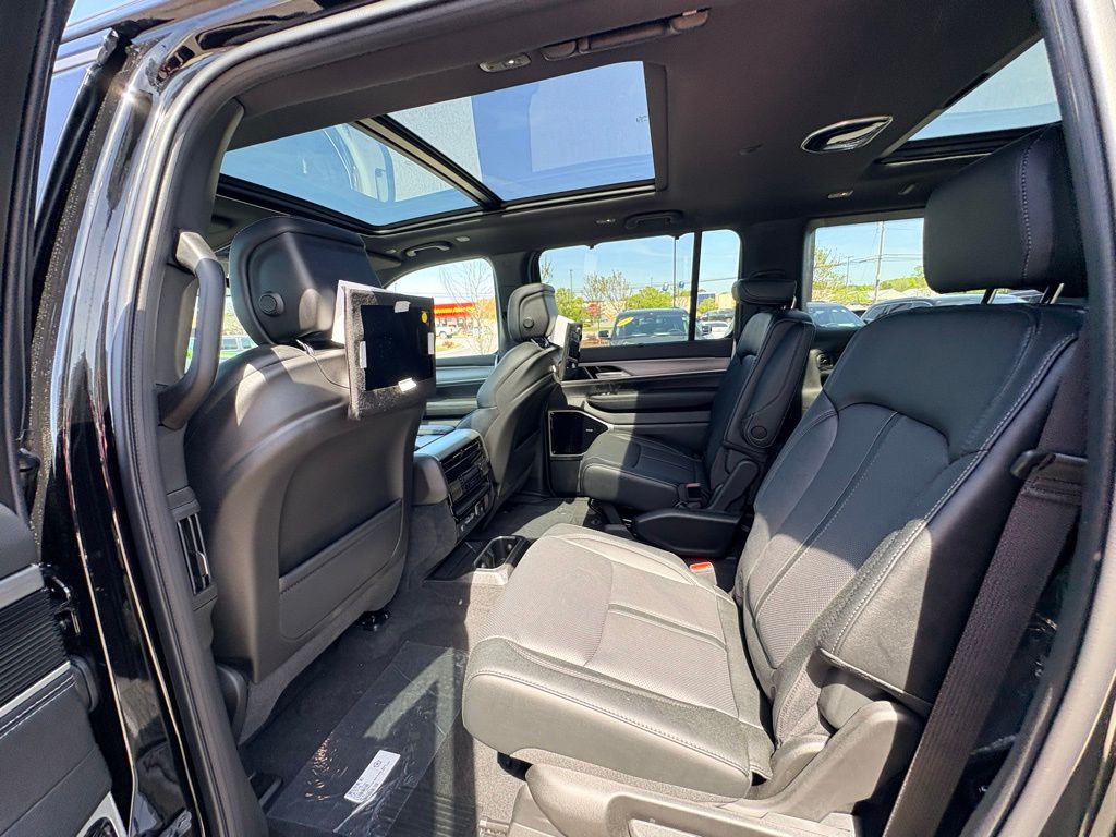 2026 Jeep Grand Wagoneer Limited Reserve - Photo 38
