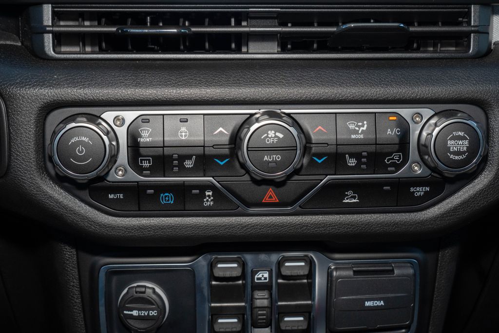 2025 Jeep Wrangler 4xe Sports S 4XE - Photo 17