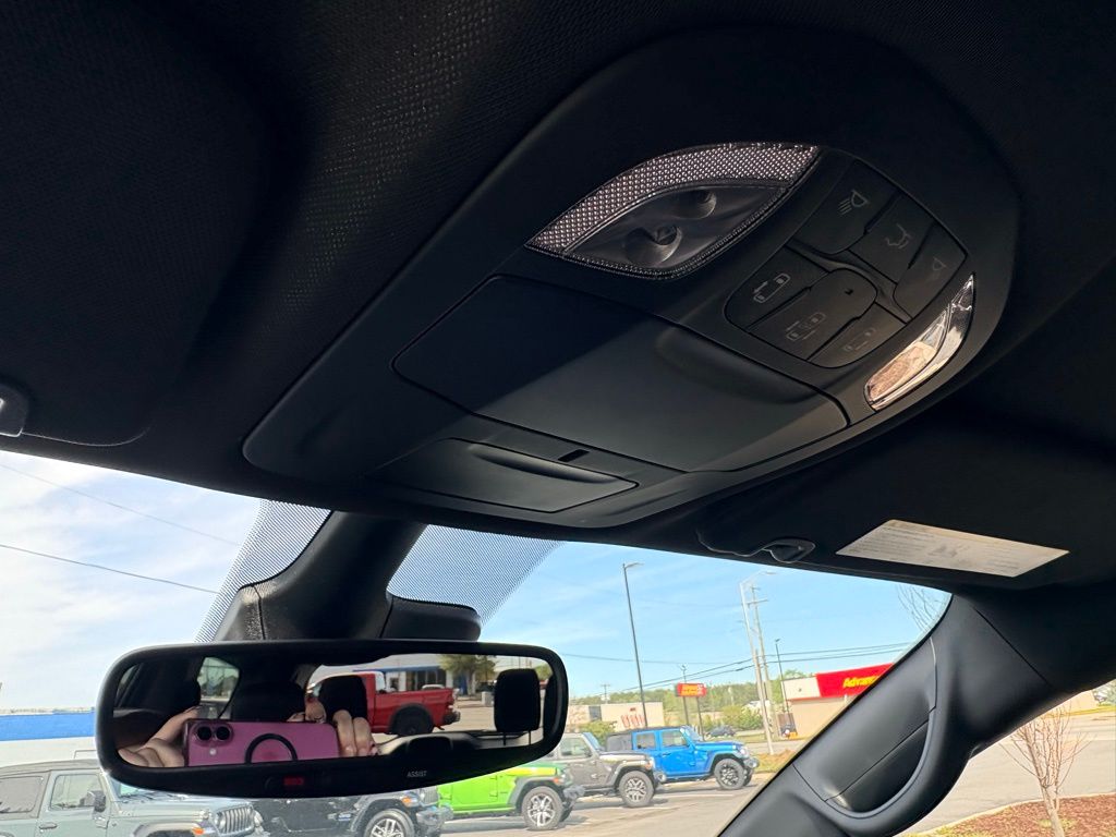 2026 Chrysler Pacifica Select - Photo 26