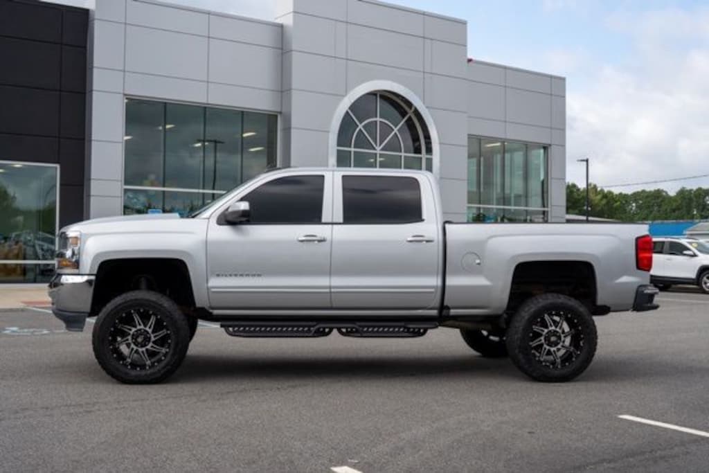 Used 2018 Chevrolet Silverado 1500 LT Truck