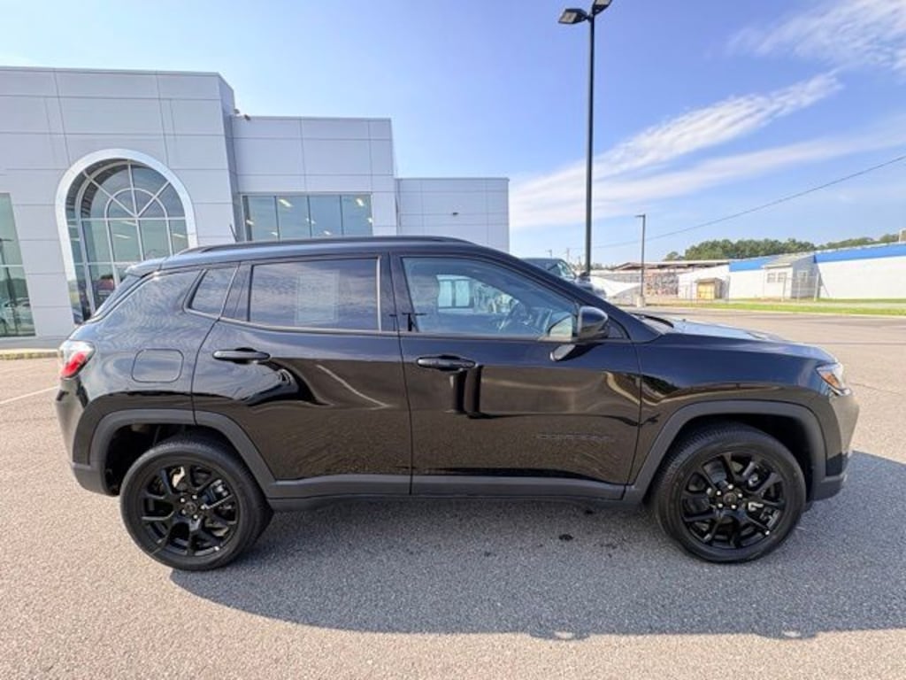 New 2026 Jeep Compass Latitude Sport Utility