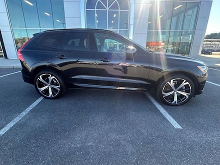 2023 Volvo XC60 B6 Ultimate Dark Theme SUV