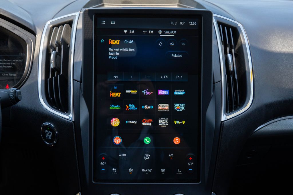 2024 Ford Edge Titanium - Photo 19