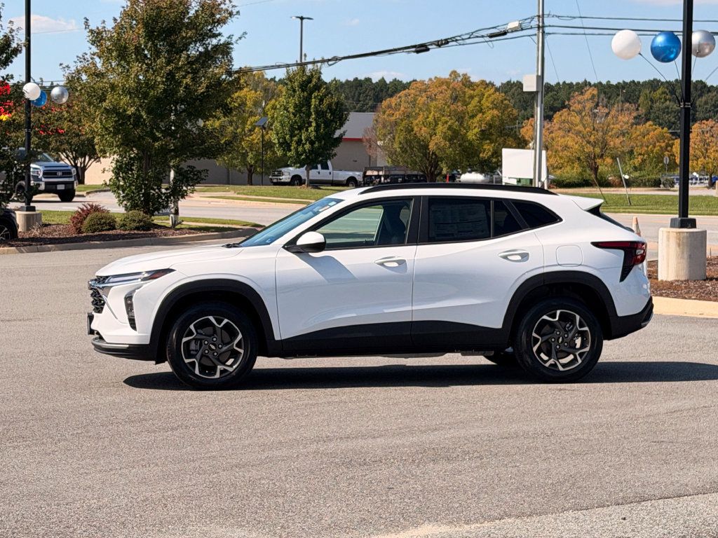 New 2026 Chevrolet Trax LT SUV