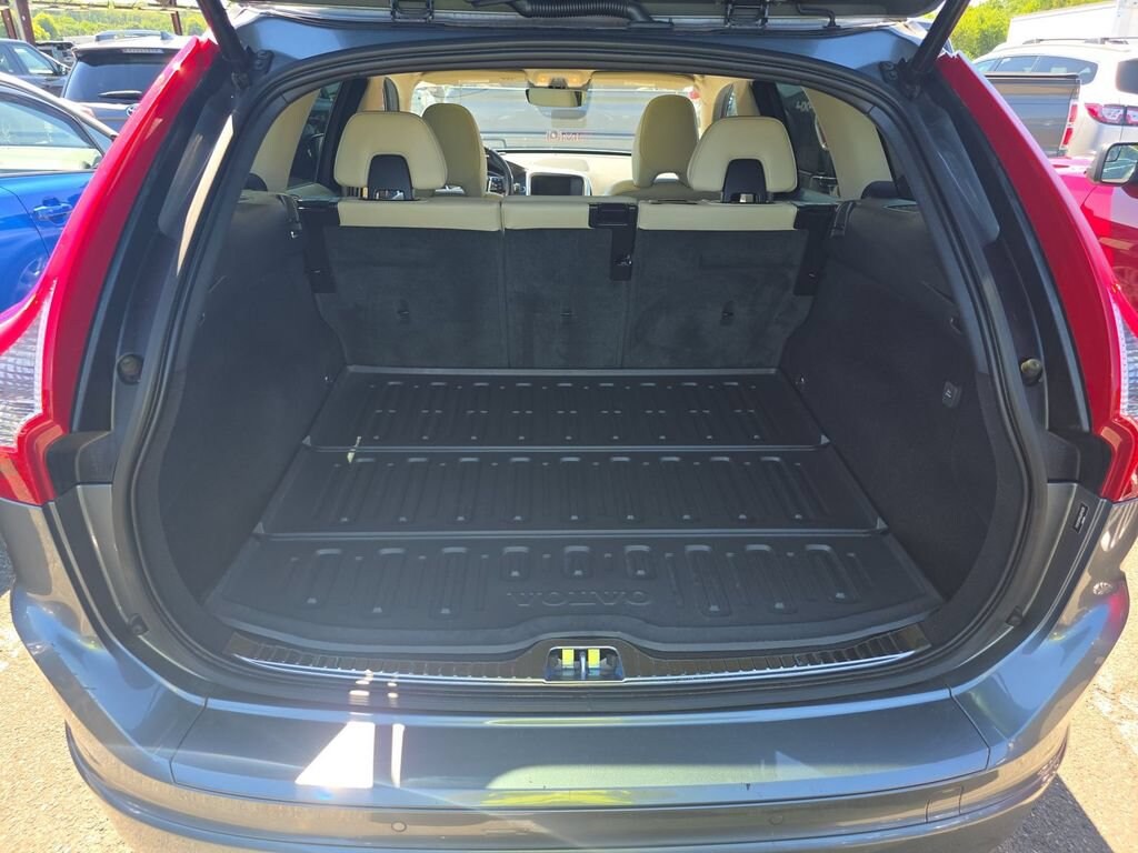 Used 2016 Volvo XC60 T5 Platinum