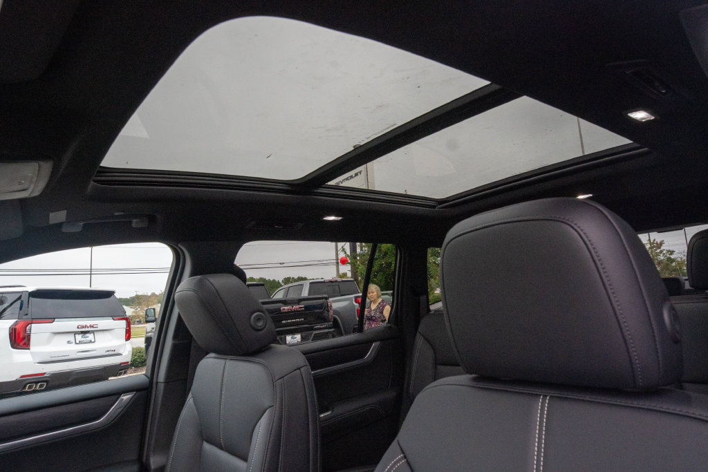 2027 GMC Acadia Elevation - Photo 13
