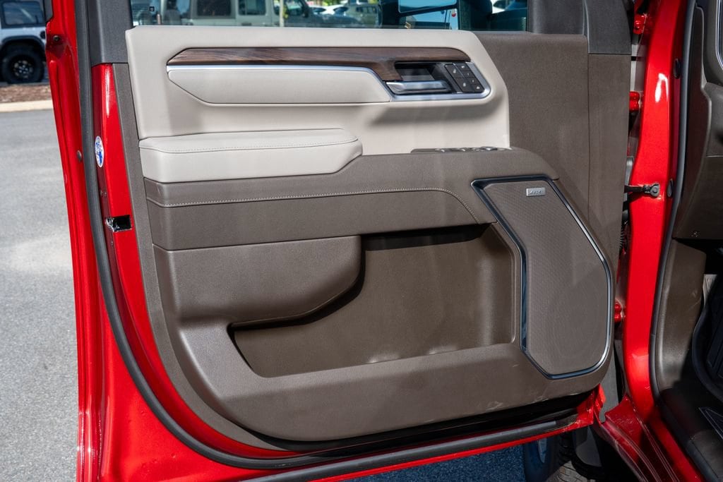 2026 GMC Sierra 2500HD SLT - Photo 10