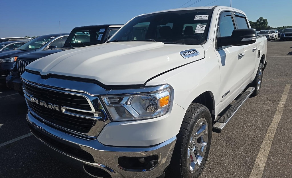 2019 RAM 1500 Big Horn/Lone Star 4x4 Crew Cab 5'7's photo