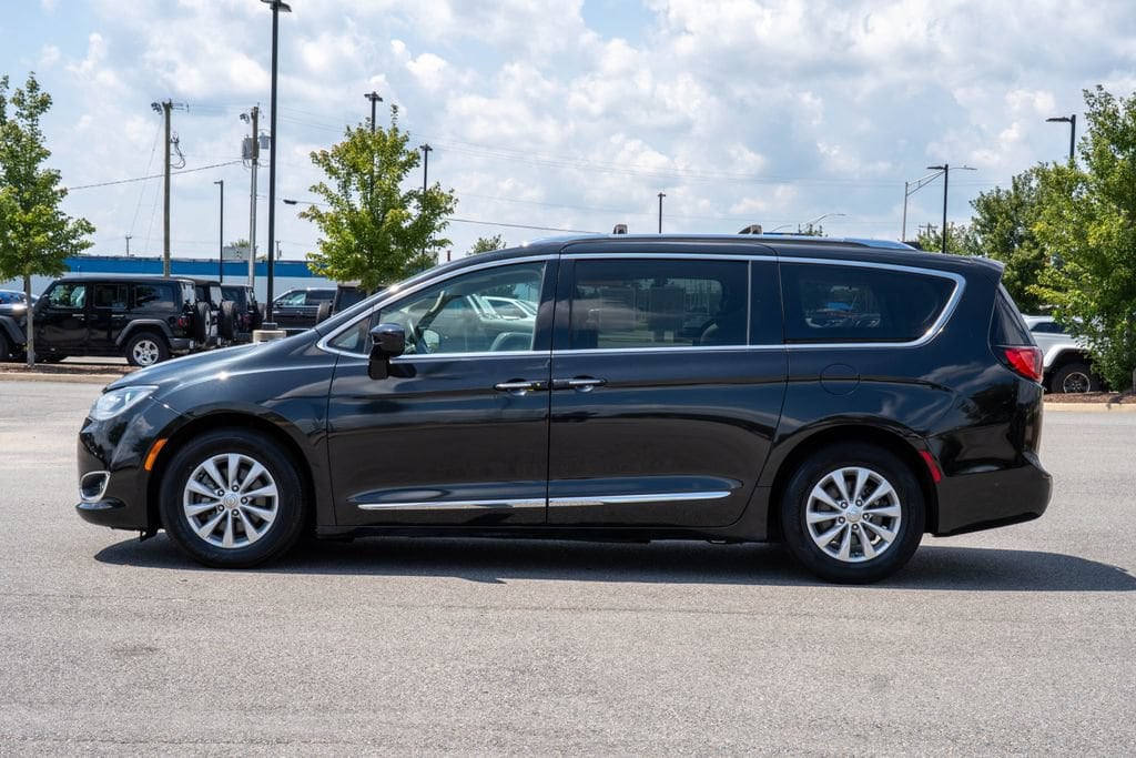 Used 2019 Chrysler Pacifica Touring L