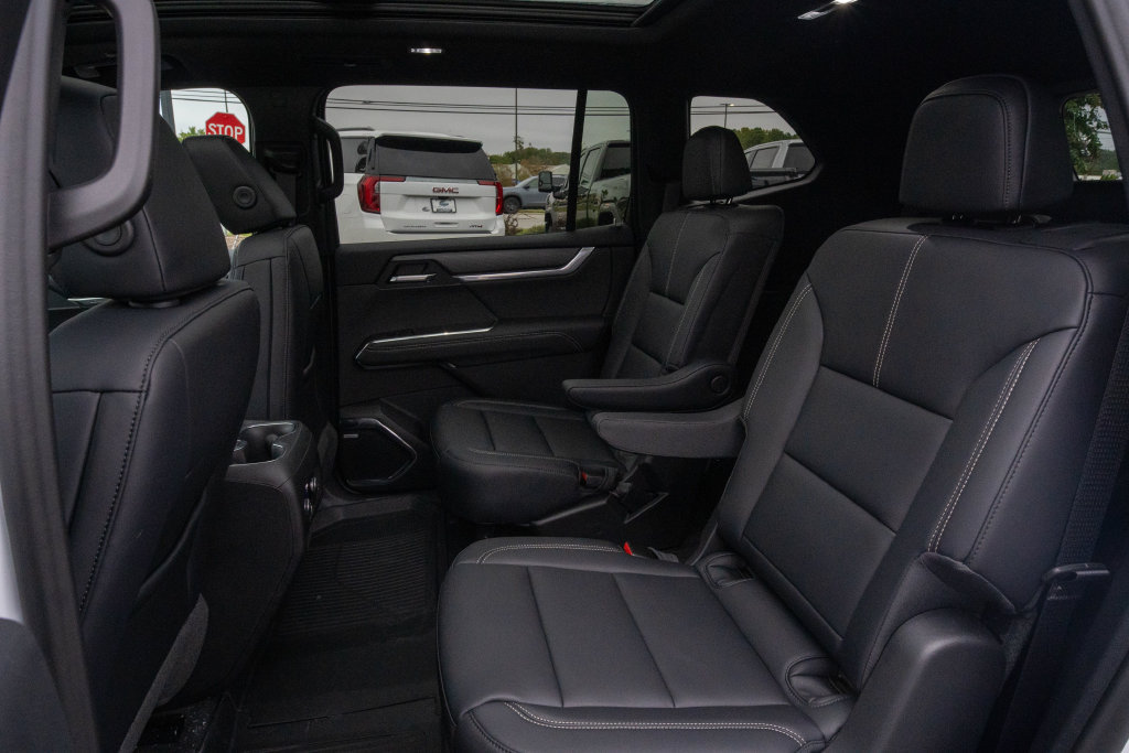 2027 GMC Acadia Elevation - Photo 15