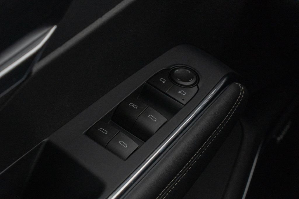 2027 GMC Acadia Elevation - Photo 22