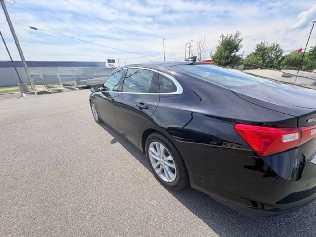 Used 2018 Chevrolet Malibu Hybrid Car