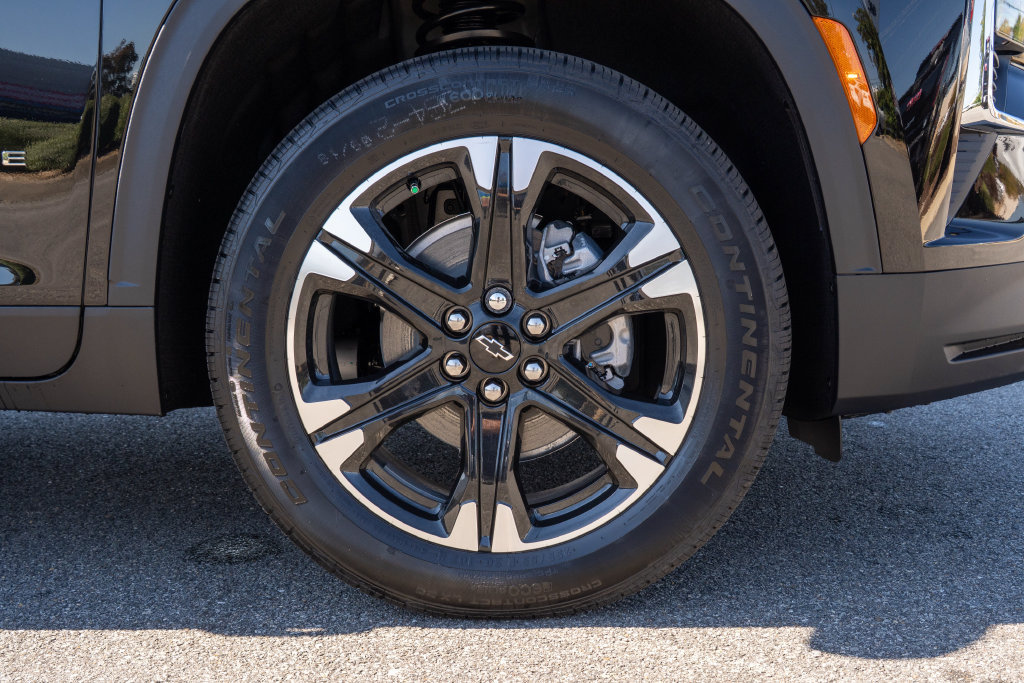2027 Chevrolet Traverse LT - Photo 31