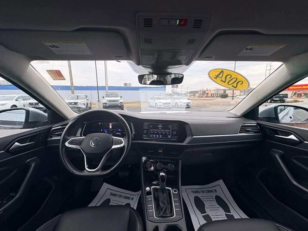 2024 Volkswagen Jetta SE - Photo 33