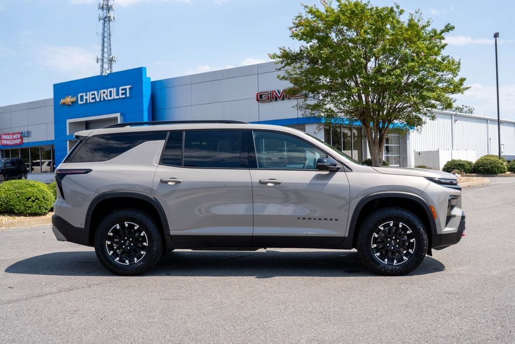 2026 Chevrolet Traverse Z71 - Photo 8