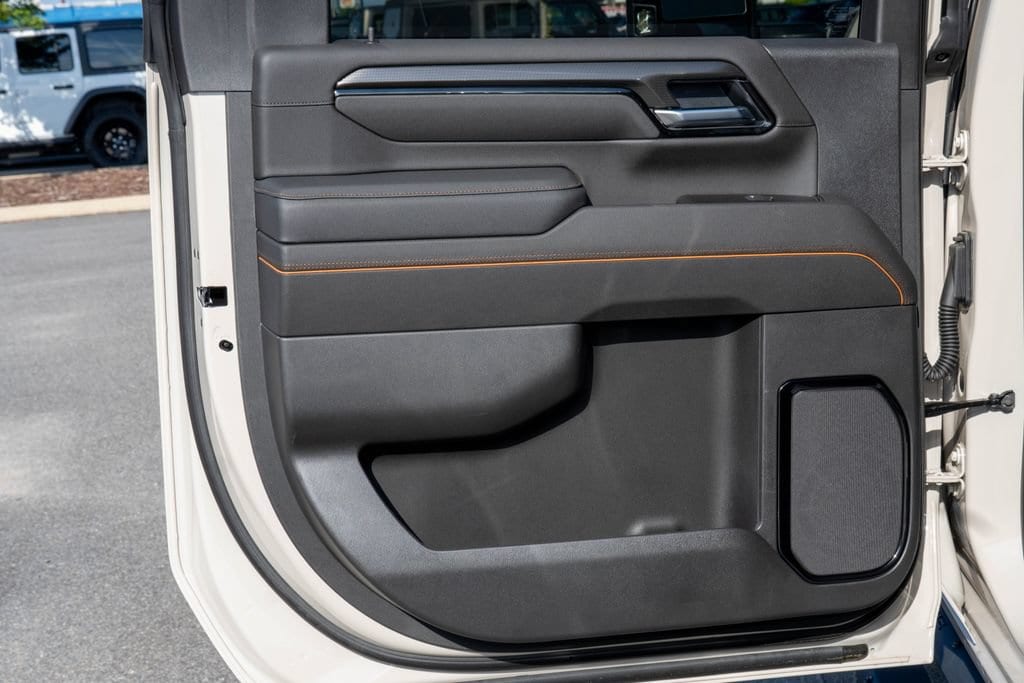 2026 GMC Sierra 2500HD AT4 - Photo 11