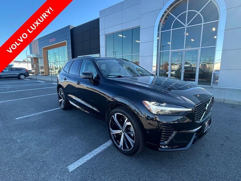 Used 2023 Volvo XC60 B6 Ultimate Dark Theme SUV