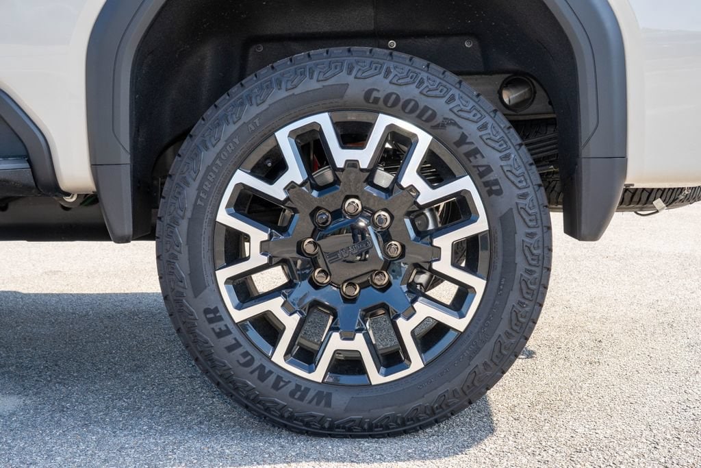2026 GMC Sierra 2500HD AT4 - Photo 34