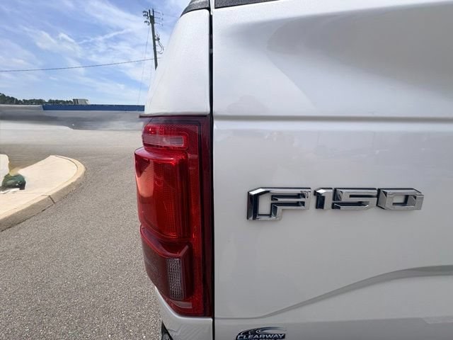 2017 Ford F-150 Lariat - Photo 18