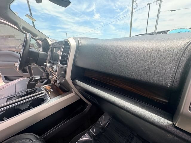 2017 Ford F-150 Lariat - Photo 29