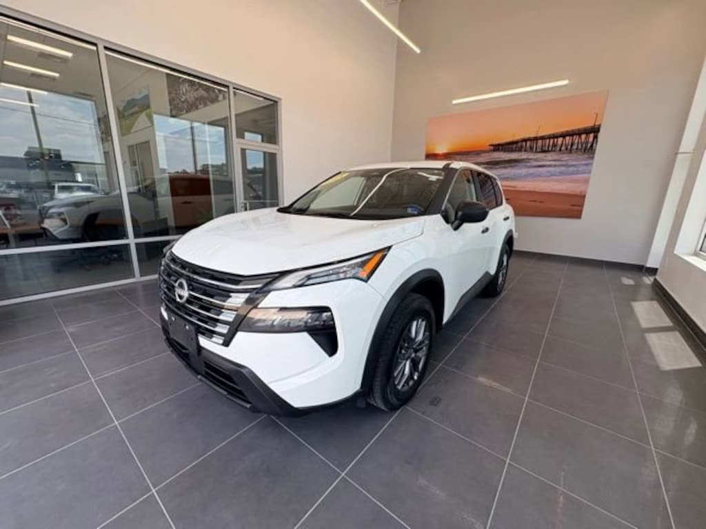 Used 2024 Nissan Rogue S SUV