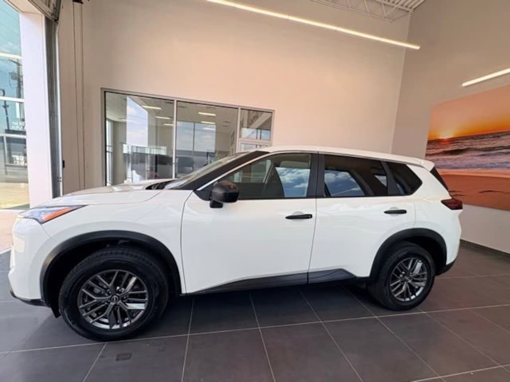 Used 2024 Nissan Rogue S SUV