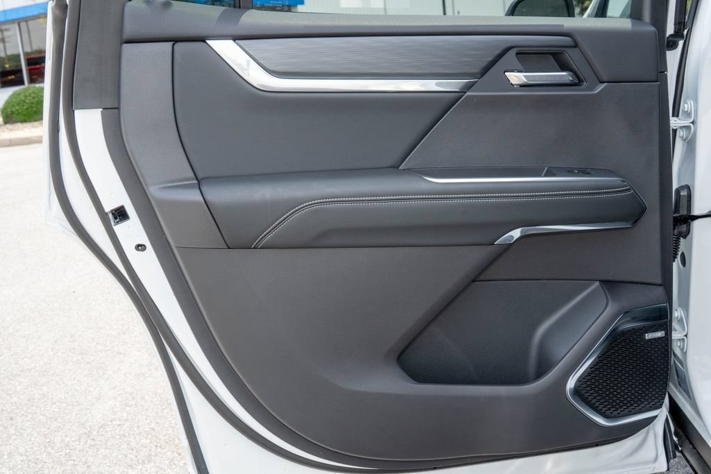 2026 GMC Acadia Elevation - Photo 13