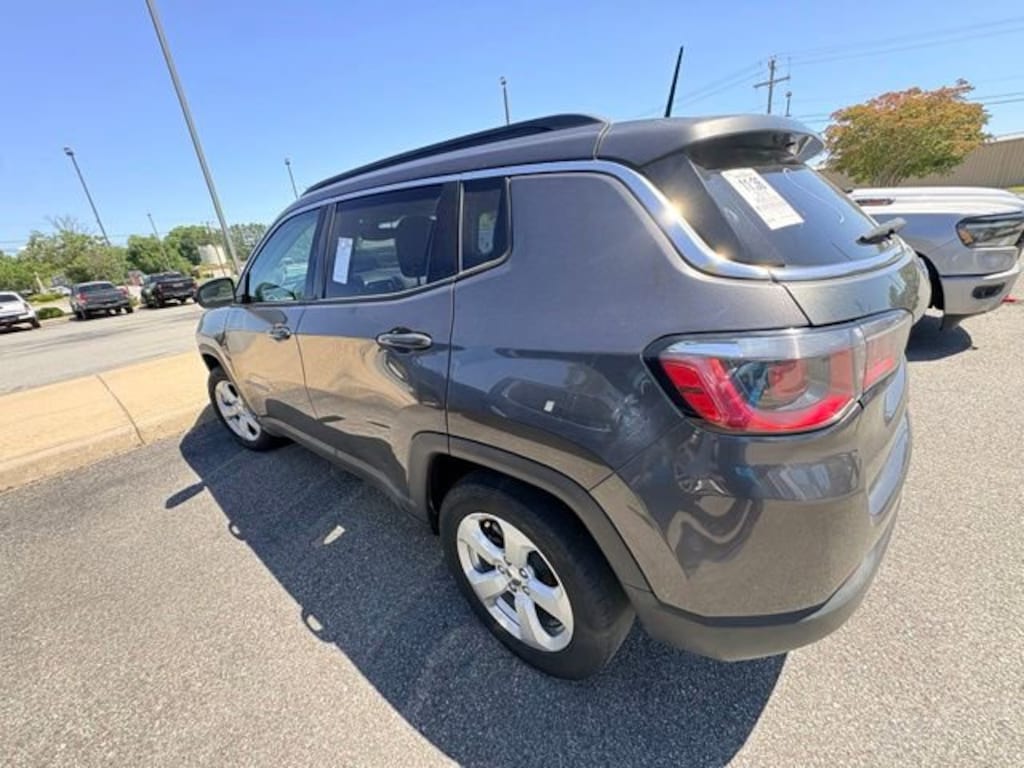 Used 2018 Jeep Compass Latitude SUV