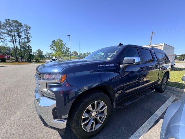2021 Chevrolet Silverado 1500 LT Crew Cab Short Box's photo