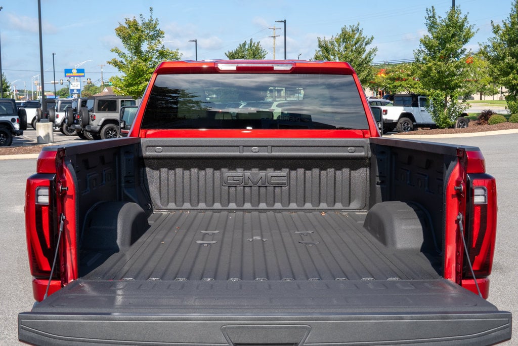 2026 GMC Sierra 2500HD SLT - Photo 9