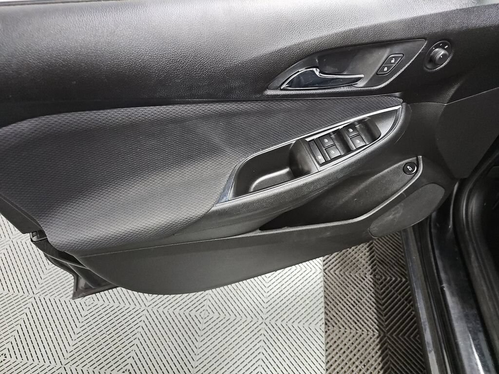 Used 2019 Chevrolet Cruze LT Car