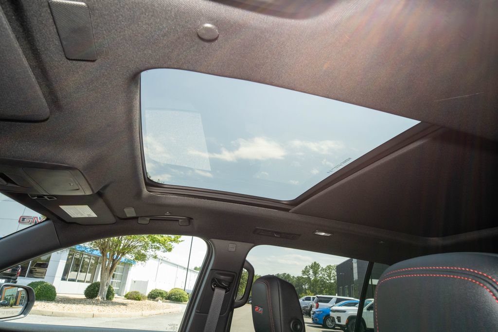 2026 Chevrolet Traverse Z71 - Photo 18