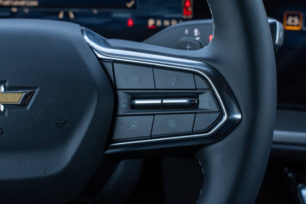 2027 Chevrolet Traverse LT - Photo 24